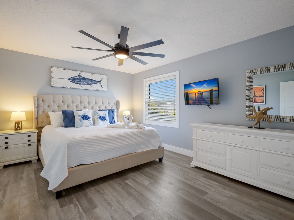 Primary Bedroom - King