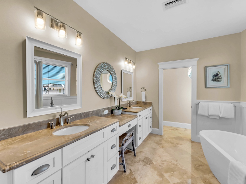 Primary Bathroom, Ensuite