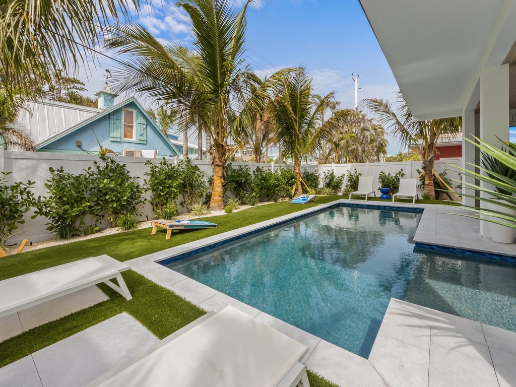 Private Pool and Spa