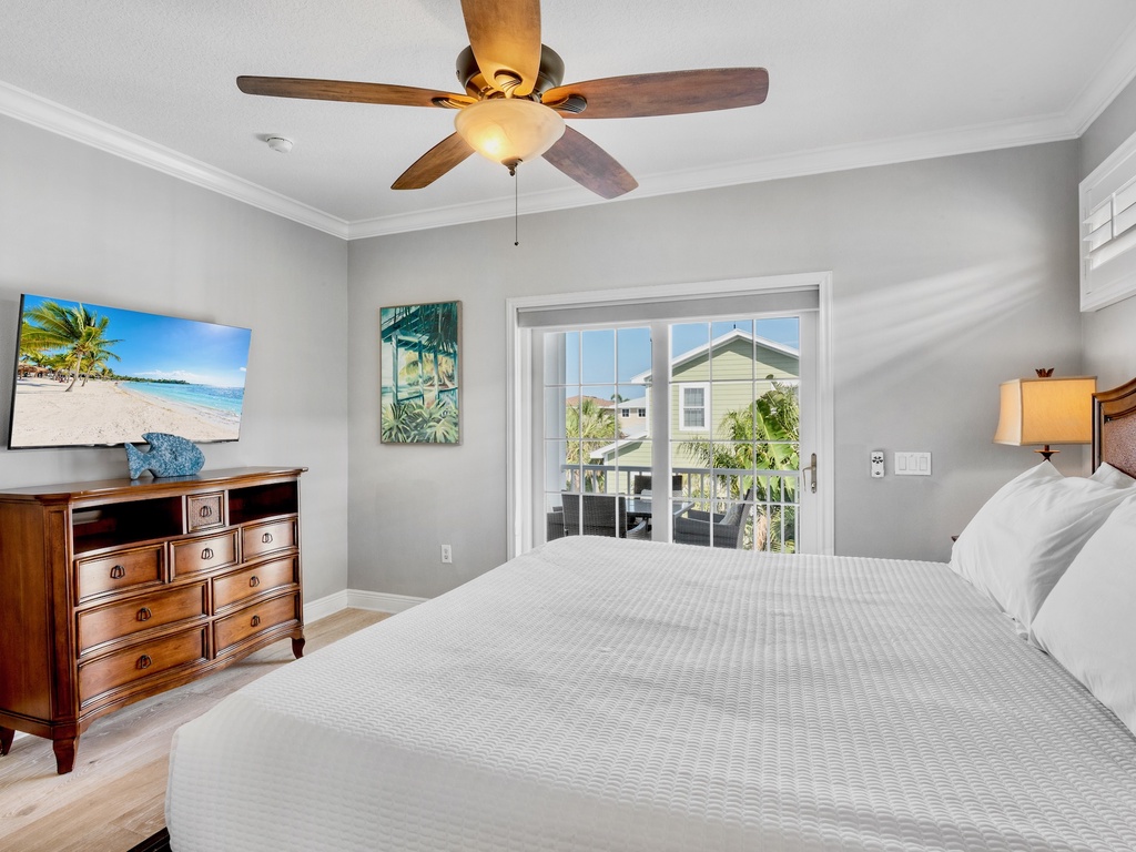 Primary Bedroom, King bed