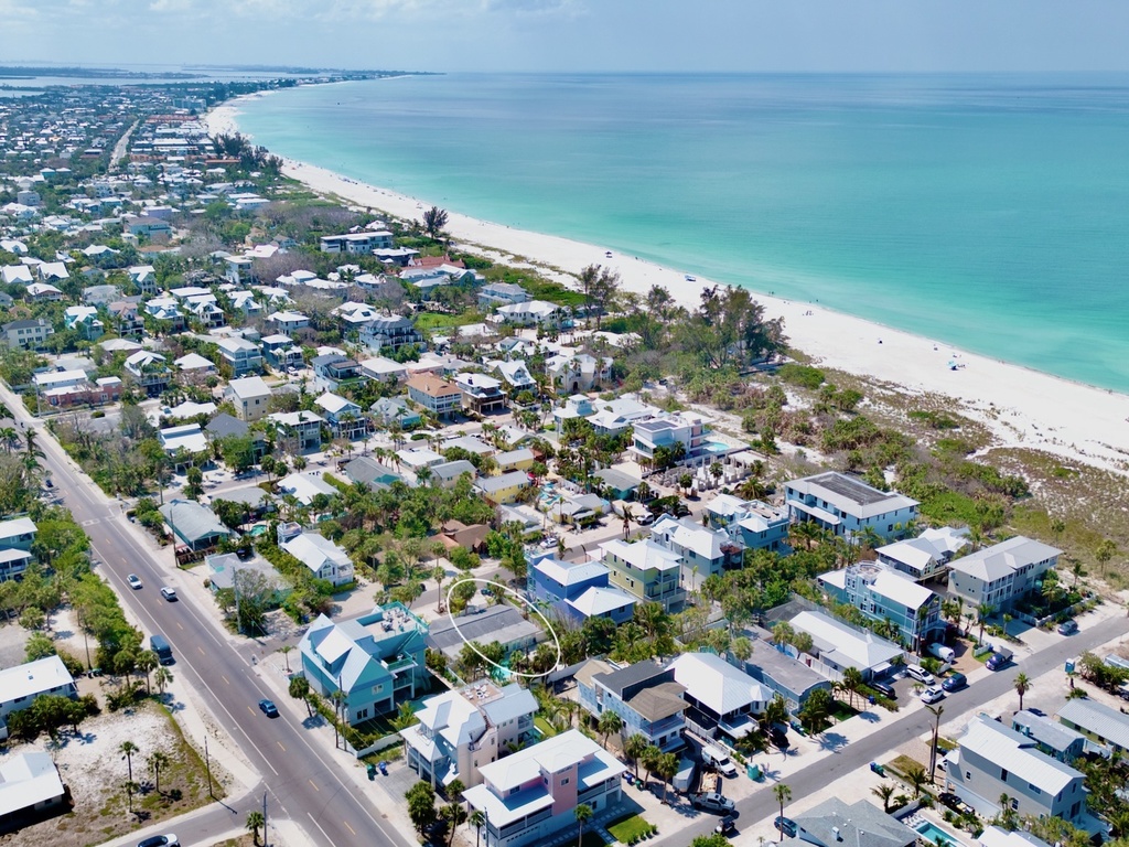 Sugar Plum Beach West by Anna Maria Vacations