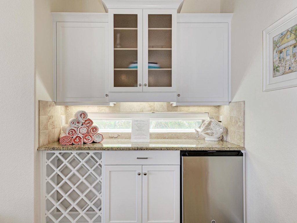 Snack Pantry - Anna Maria Island Locals