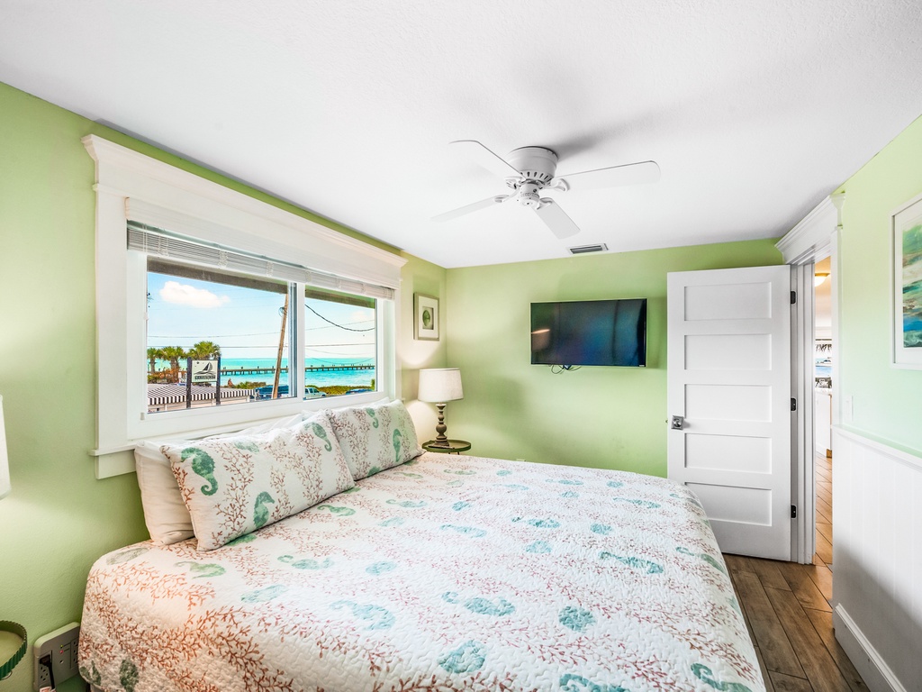 Second Bedroom, King