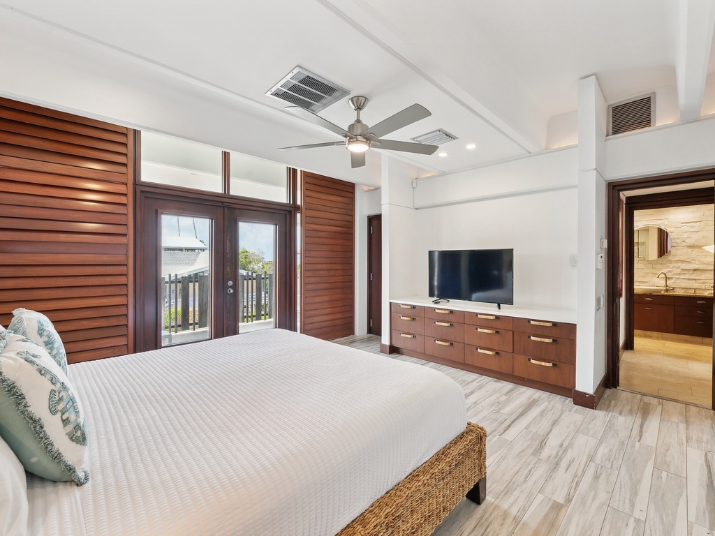 Primary Bedroom, King