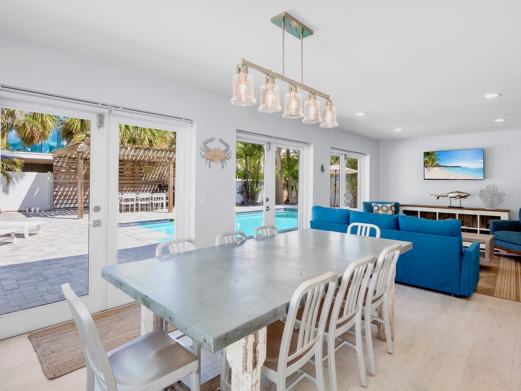 Indoor Dining Room A