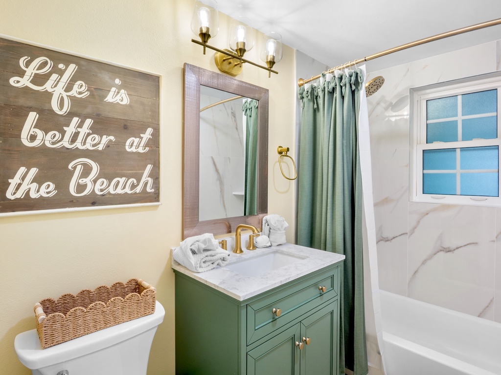 Full Ensuite Bathroom