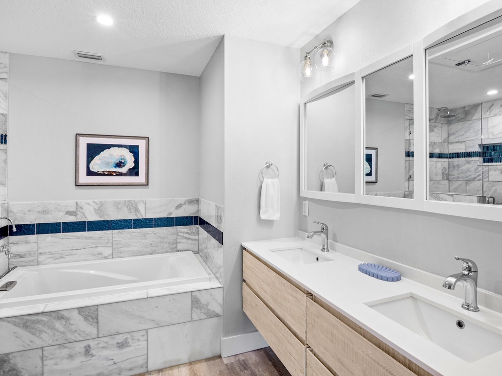 Elegant Rainfall Bath Feature