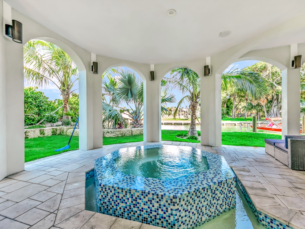 Private saltwater pool with spa