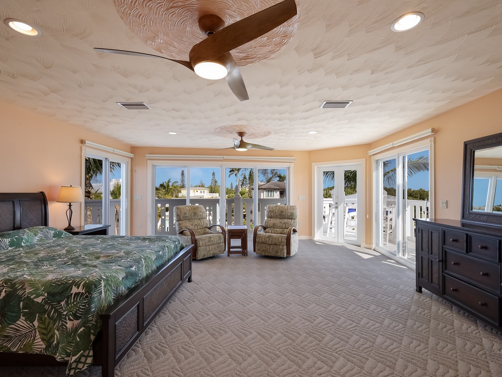 Primary Bedroom - King