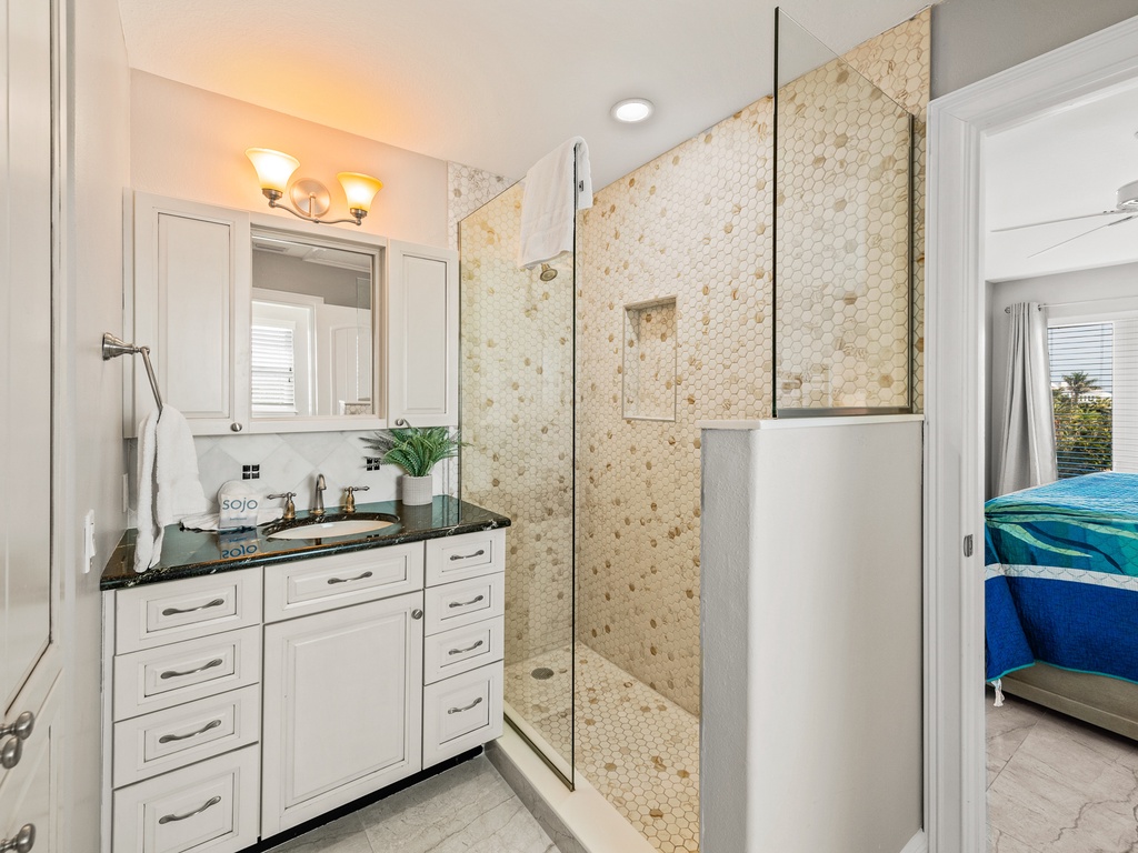 Second Bathroom, Ensuite