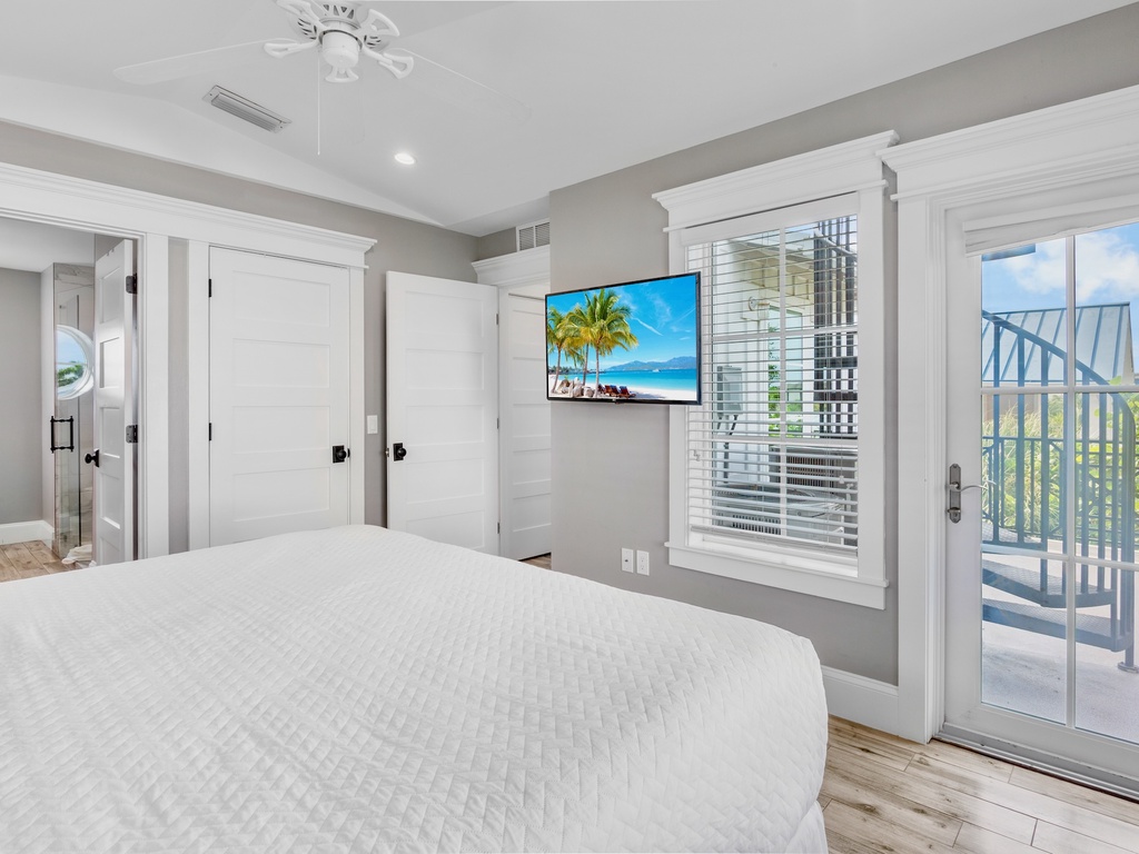 Primary Bedroom, King