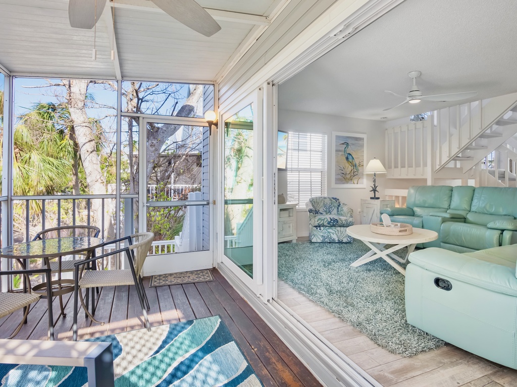 Balcony, Dining Area
