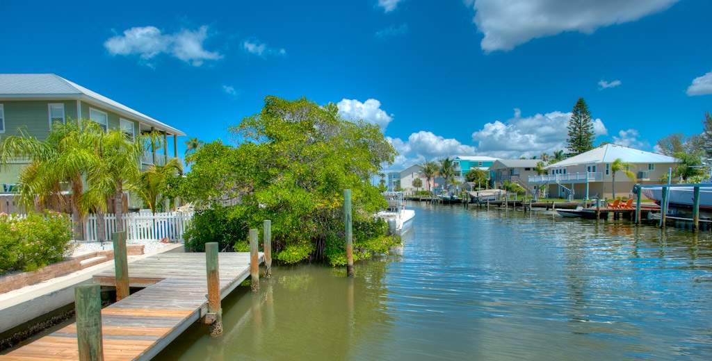28'ft Boat Accommodations