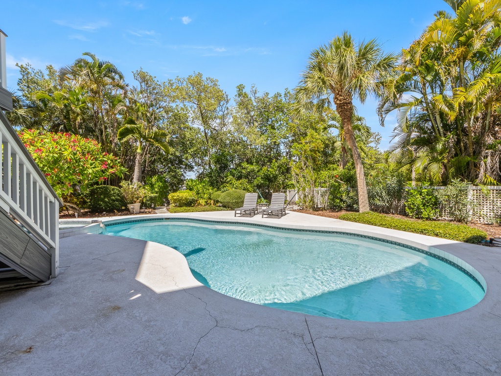 Private pool