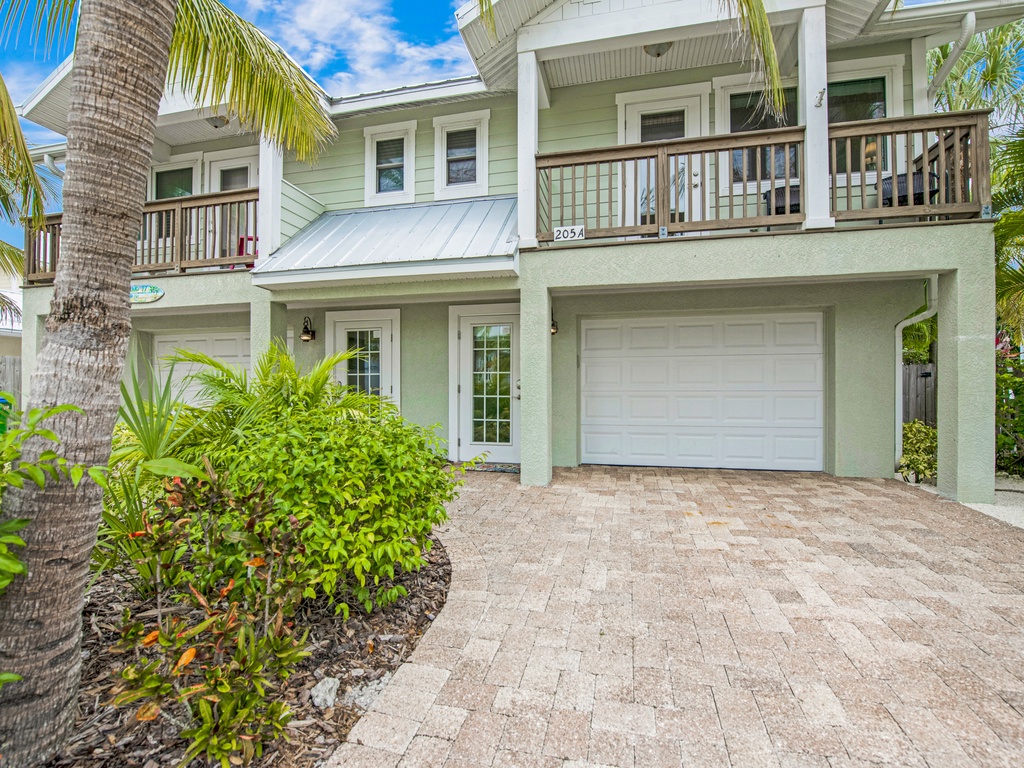 Welcoming Front Home Entrance