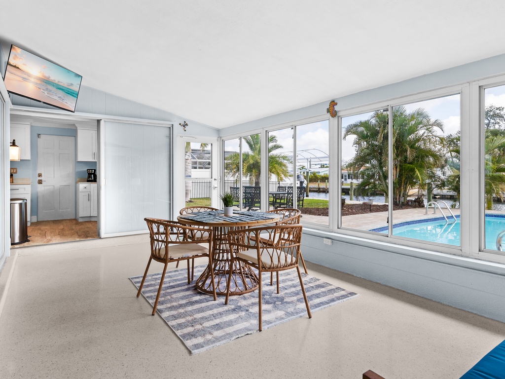 River House Retreat - AMI Locals