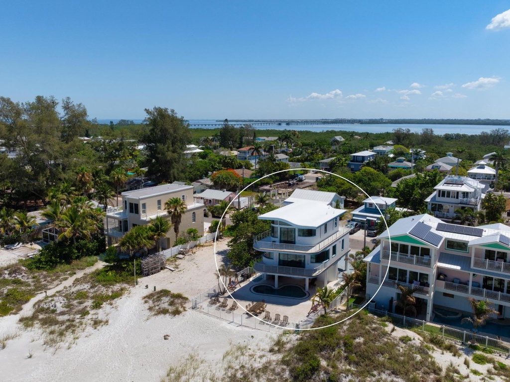 Anna Maria Wave - Anna Maria Accommodations