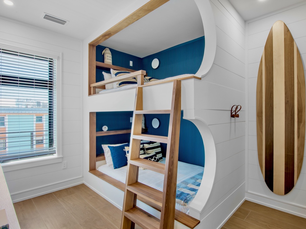 Seventh Bedroom, Full/Full Bunk