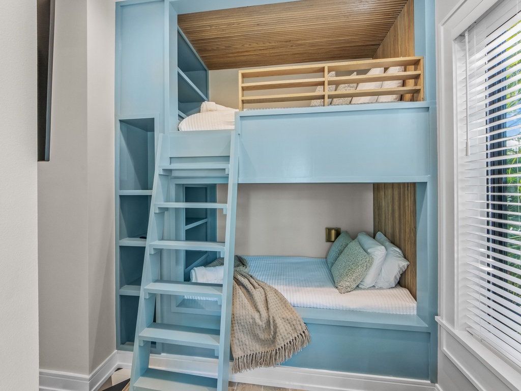 Seventh Bedroom - Full/Full Bunk