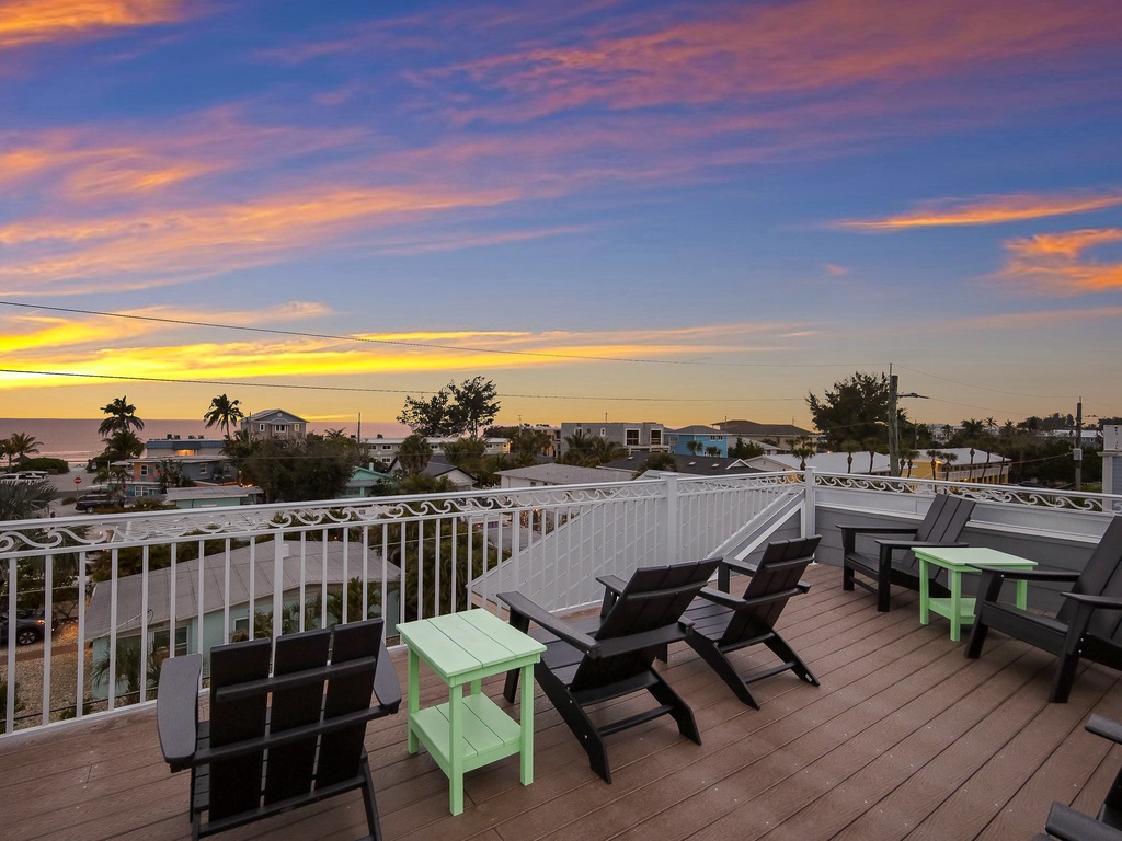 Balcony Panorama Area - AMI Locals