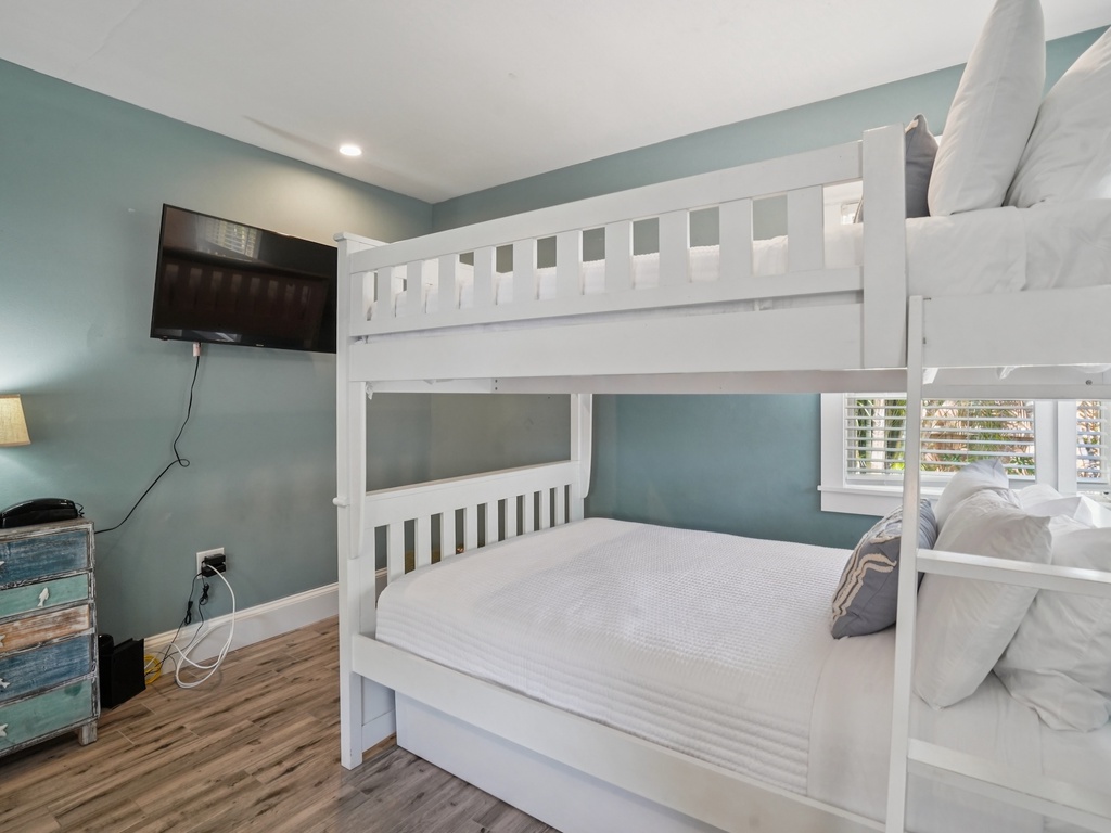 Third Bedroom - Full/ Full Bunks