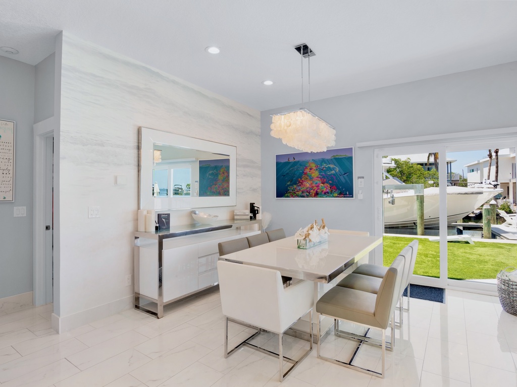 Additional Dining Area