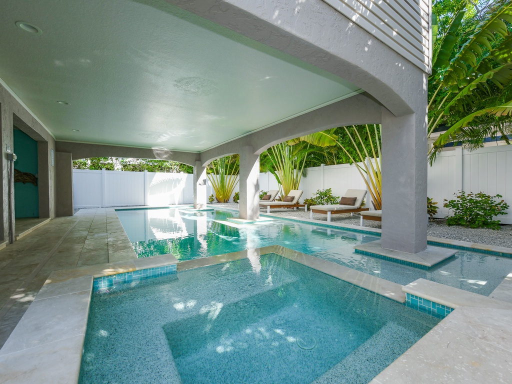 Private Pool and Spa