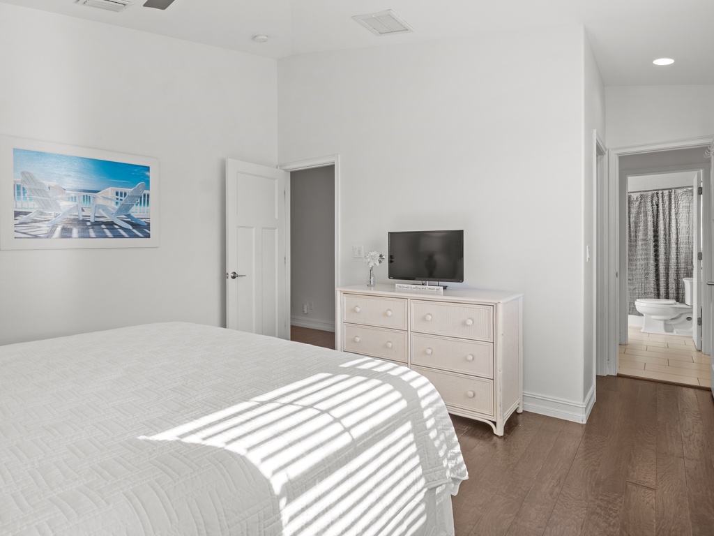 Fourth Bedroom, King