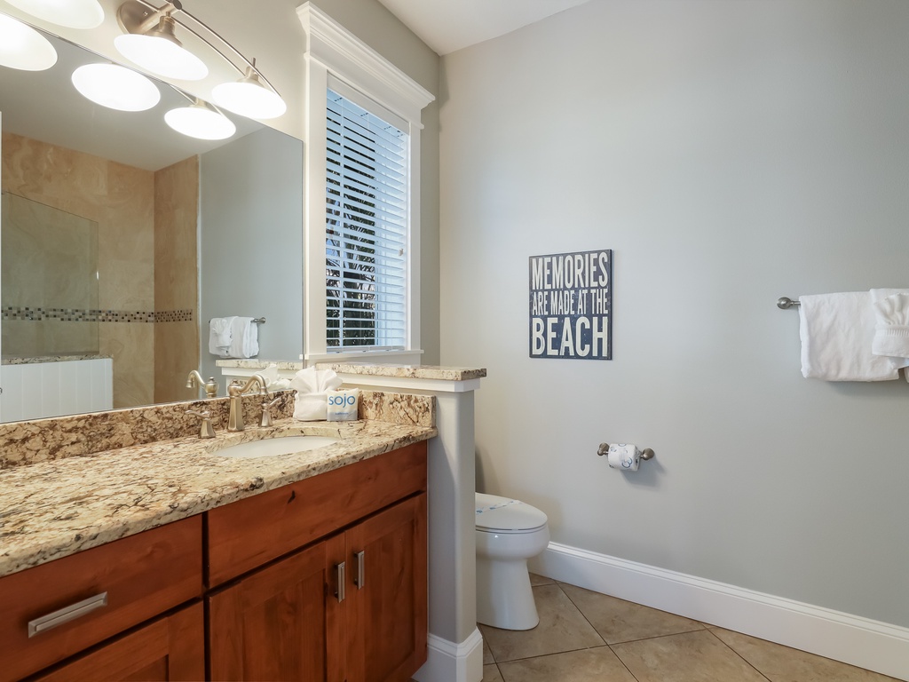 Second Bedroom (2nd Floor), Ensuite Bathroom