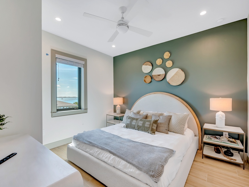 Fifth Bedroom - King Bed