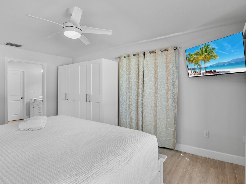 Primary Bedroom, King bed and TV
