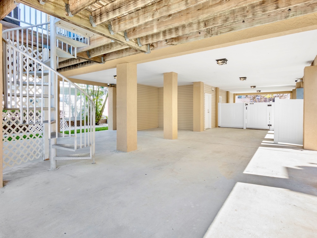 Carport, Outdoor Stairs