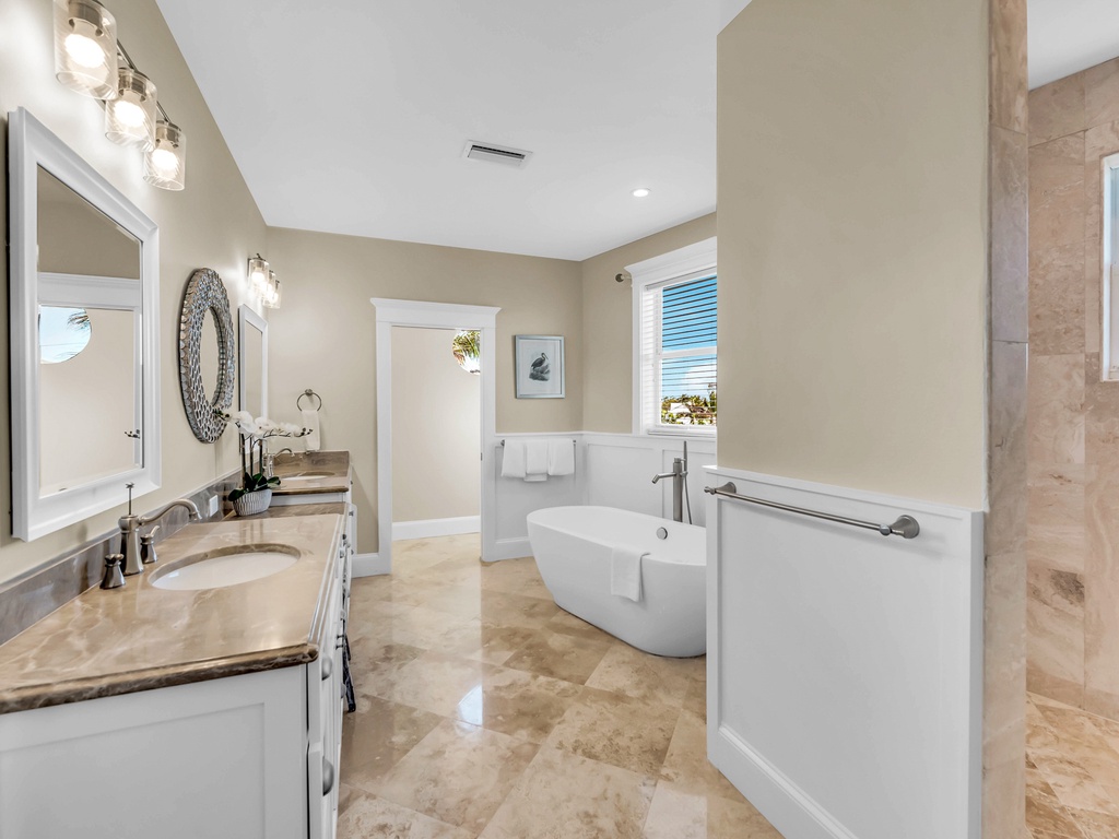 Primary Bathroom, Ensuite