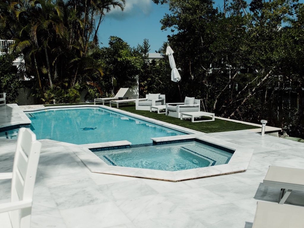 Private Pool and Spa