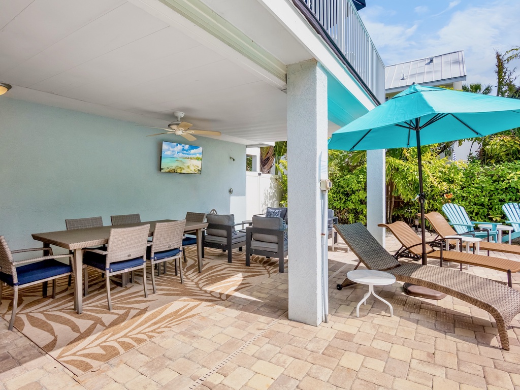 Outdoor living room
