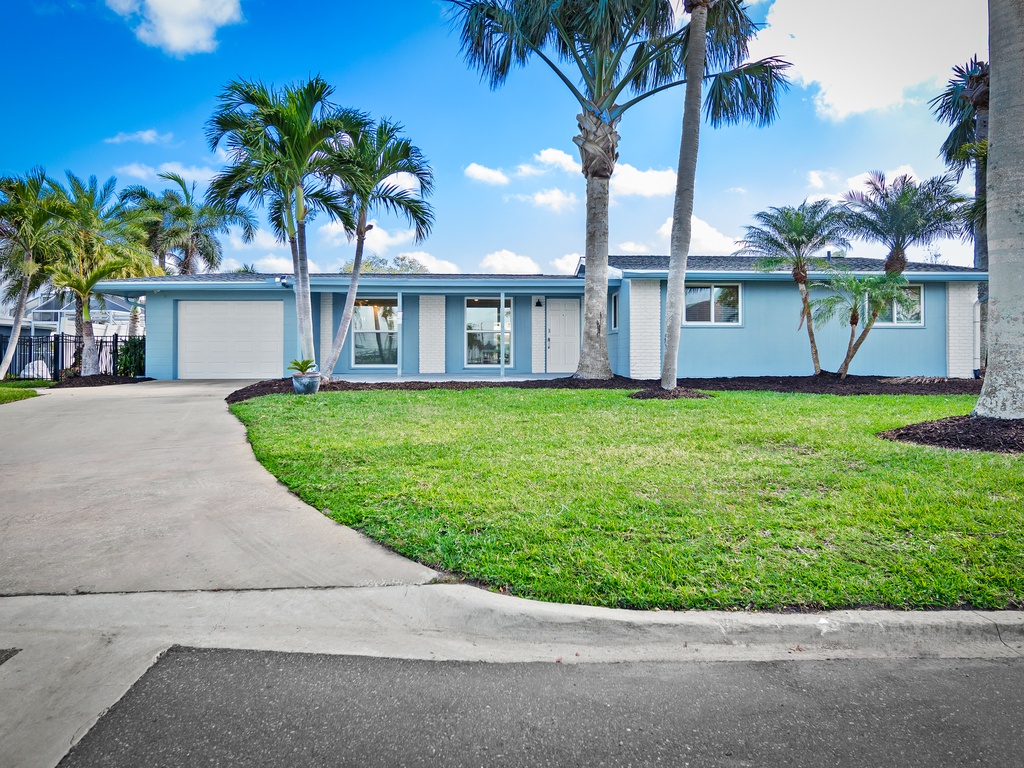 River House Retreat - AMI Locals