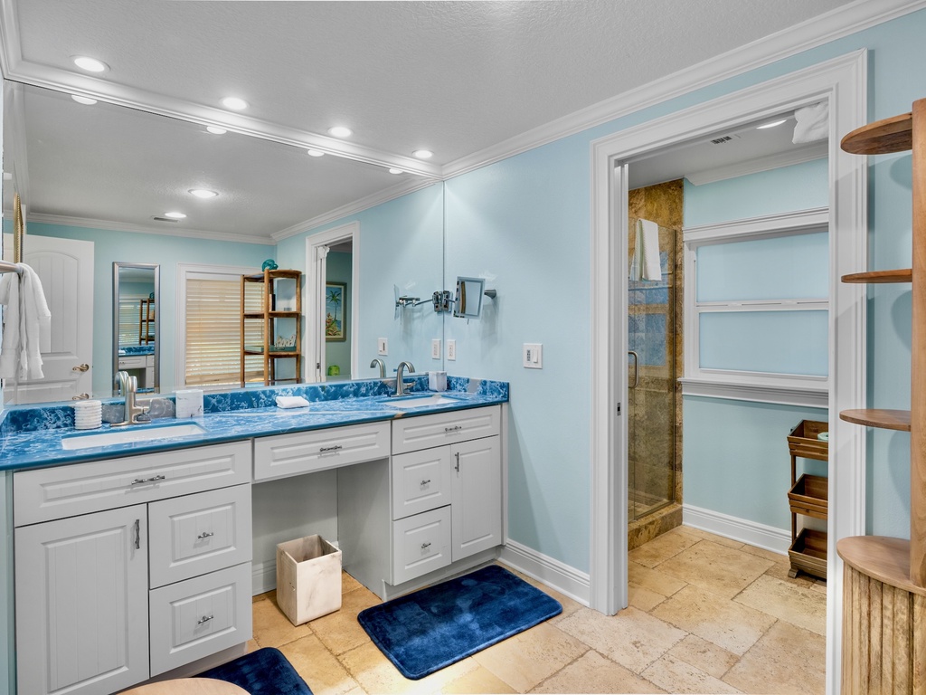 En-suite Bathroom - Primary