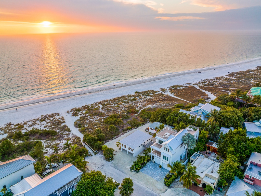 Beachfront location on Anna Maria Island