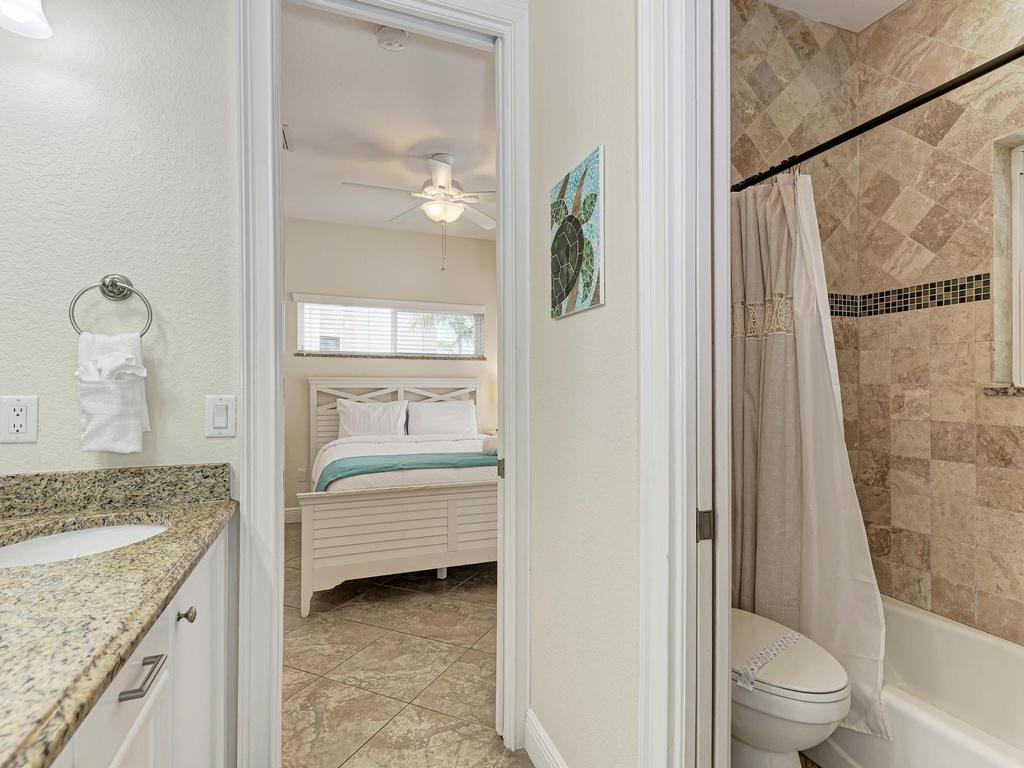 Bathroom - Anna Maria Island Locals