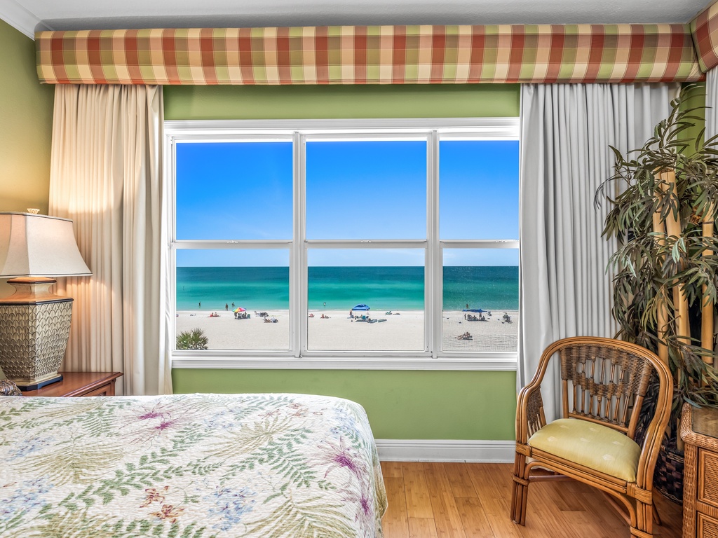 Primary Bedroom - King - Gulf Views