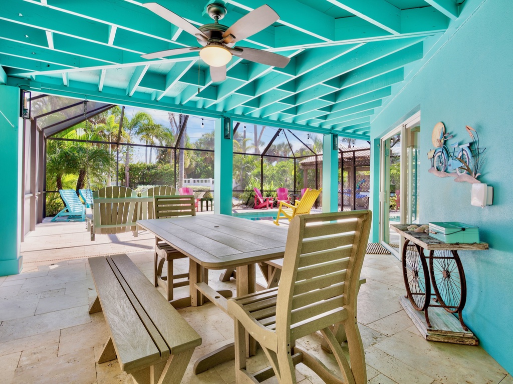 Outdoor Living and Dining