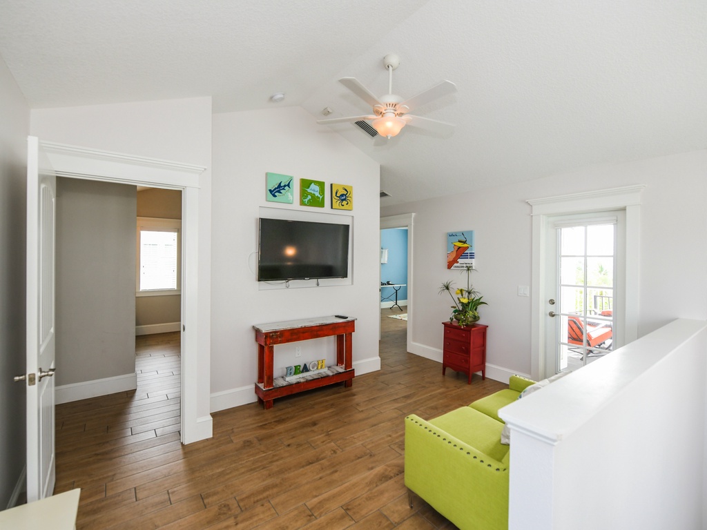 Upstairs Sitting Area, Montego Bay - AMI Locals