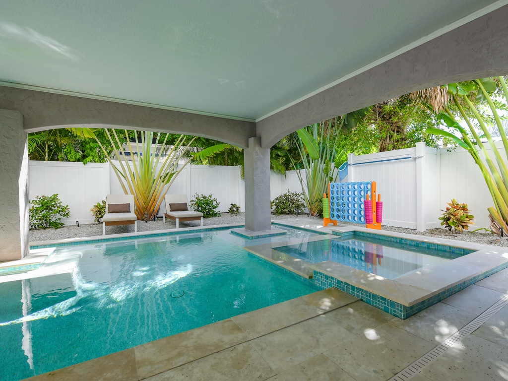 Private Pool and Spa