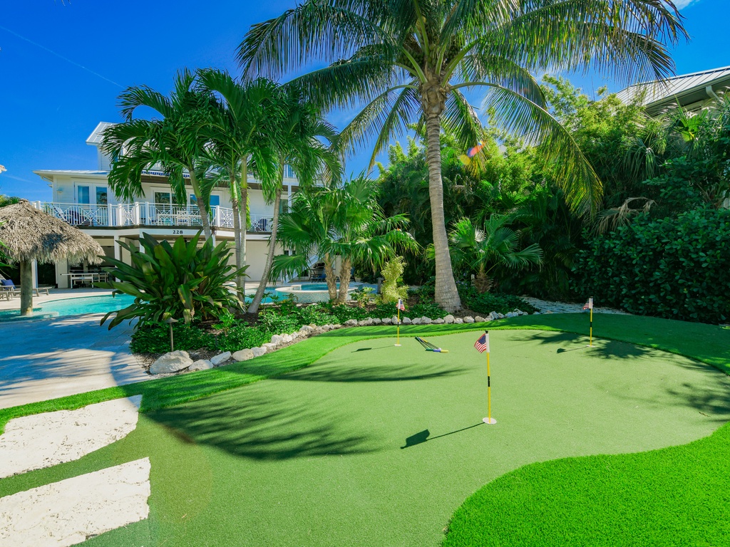 Serenity Beach - AMI Locals