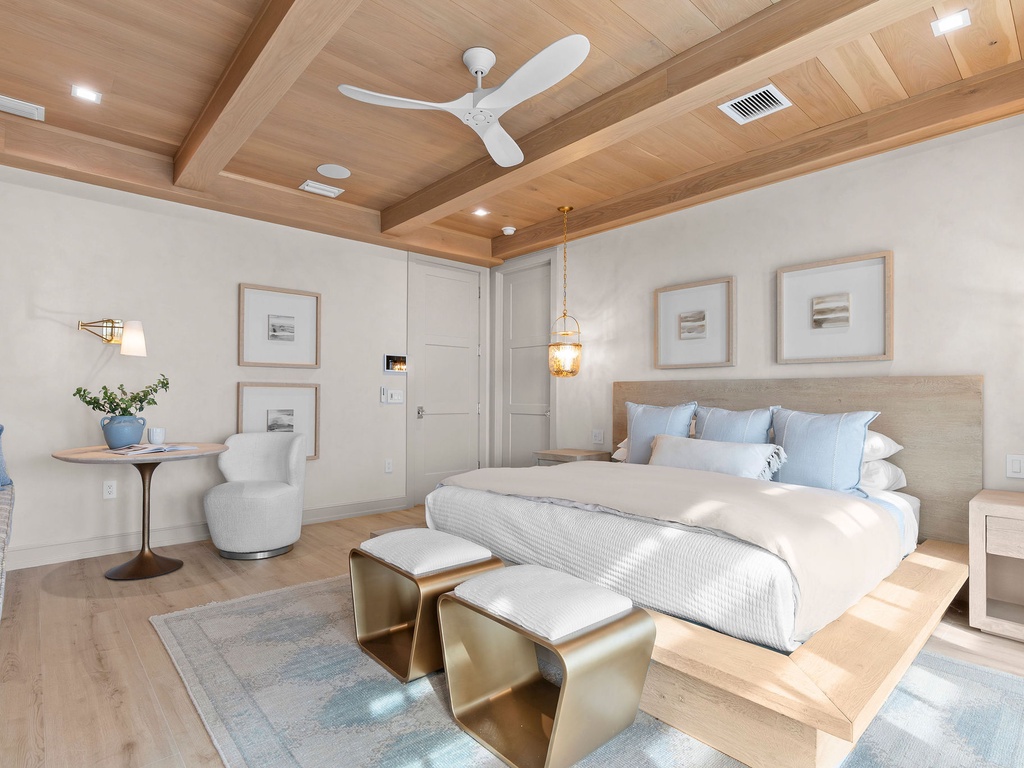 Primary Bedroom, King Bed, Ensuite Bathroom