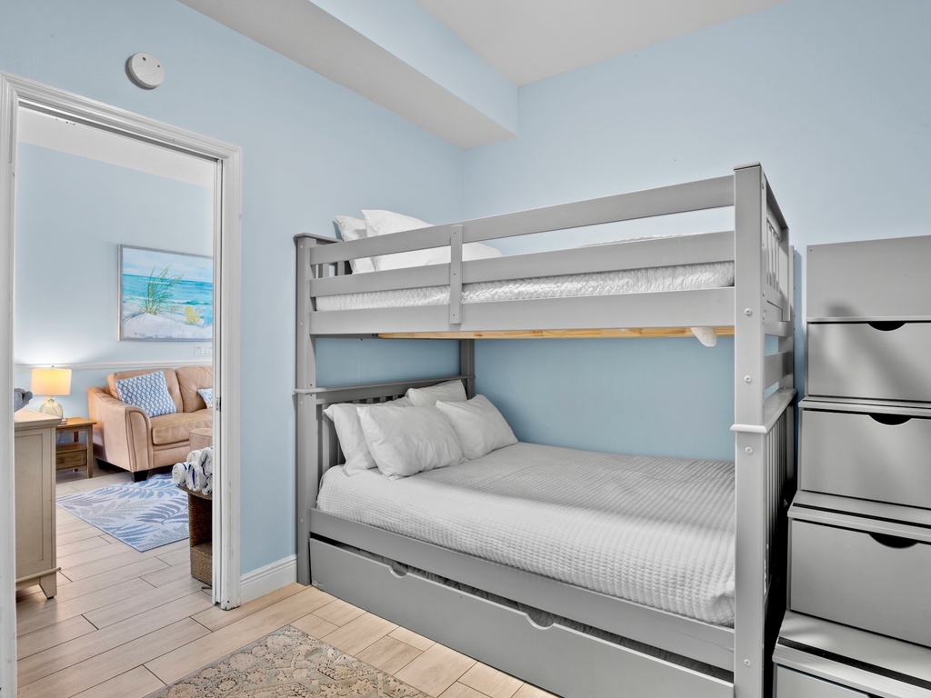 Third Bedroom, Full/Full Bunk