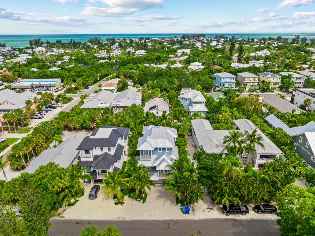 Endless Summer - AMI Locals