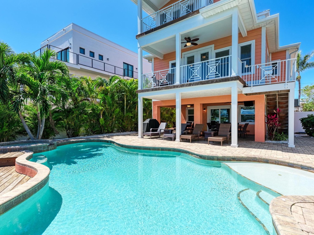 Pool Lounge Area - Anna Maria Island Locals