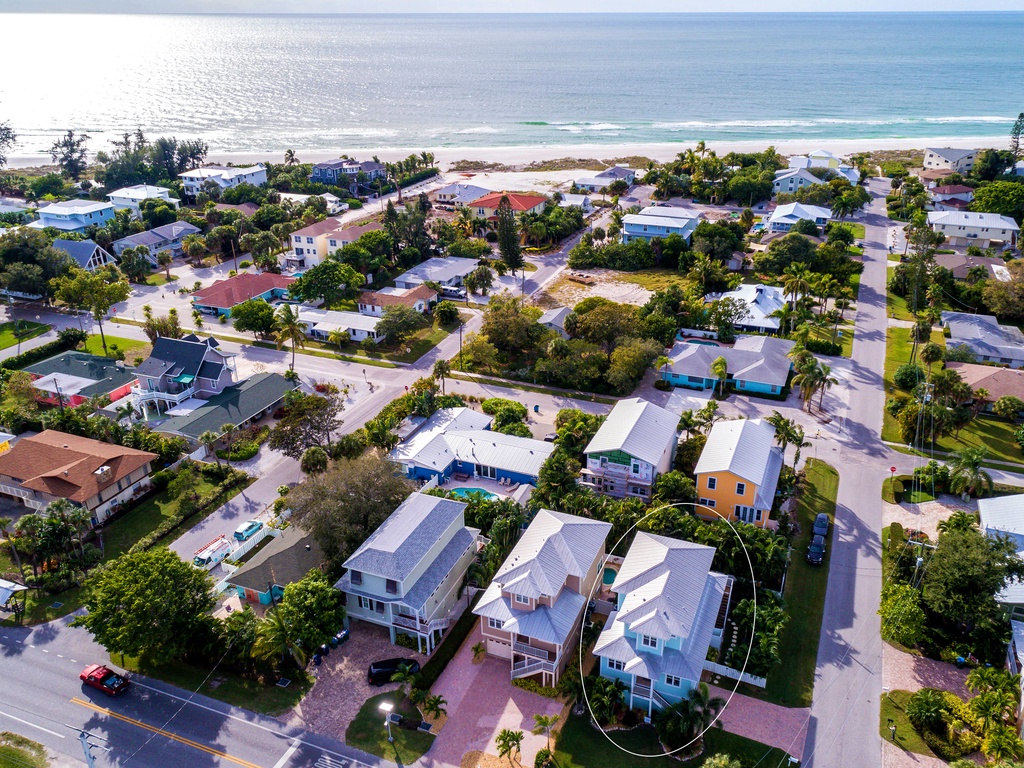 Stroll to Beach or Catch the Trolley