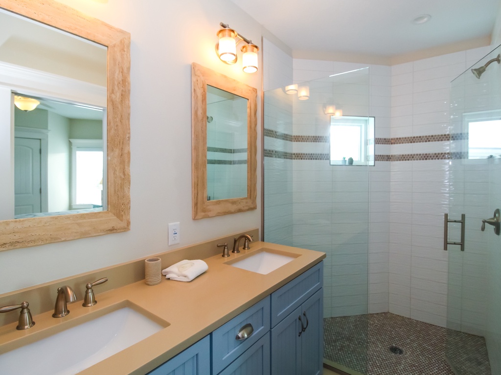 Third Bathroom, Ensuite